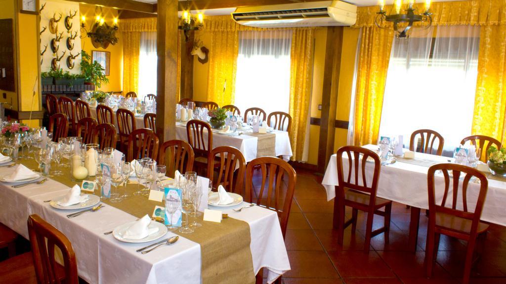 Hospedium Hostal Restaurante El Mirador De Atienza Exterior photo